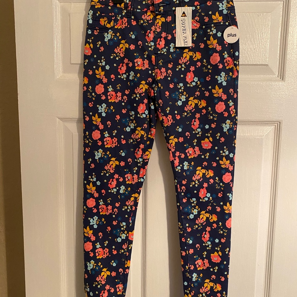 NWT Girls floral jeggins